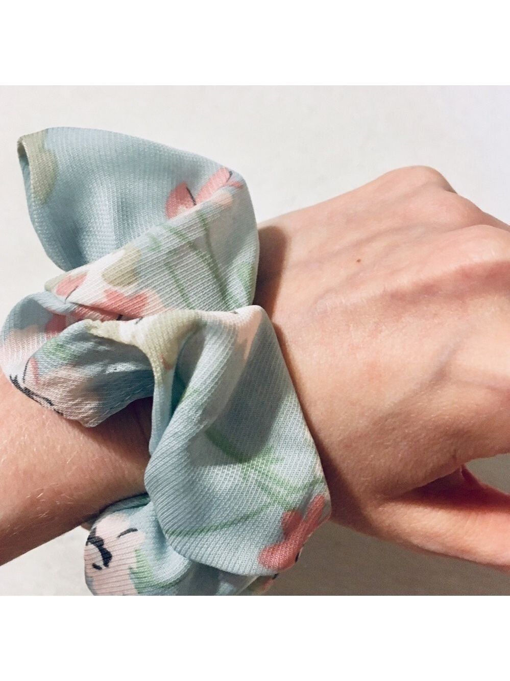 Chiffon NEW Baby Blue Hair Scrunchie with Pink Flowers - Picture 5 of 6